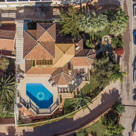 Casa Primavera. Vila