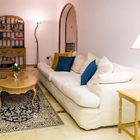 Casa Primavera. Vila *